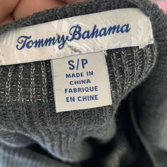 TOMMY BAHAMA GRAY SILVER STRIPED SWEATER SIZE S - Picture 6 of 6